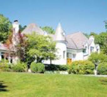 Wellesley Home of the Week